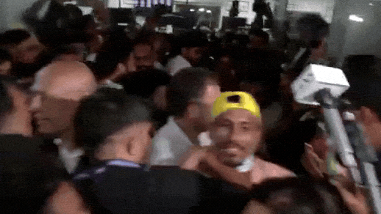 Pregnant Journalist Alleges Rahul Gandhi Pushed Her During SIR Protest; Congress Denies Claim - Outlook India