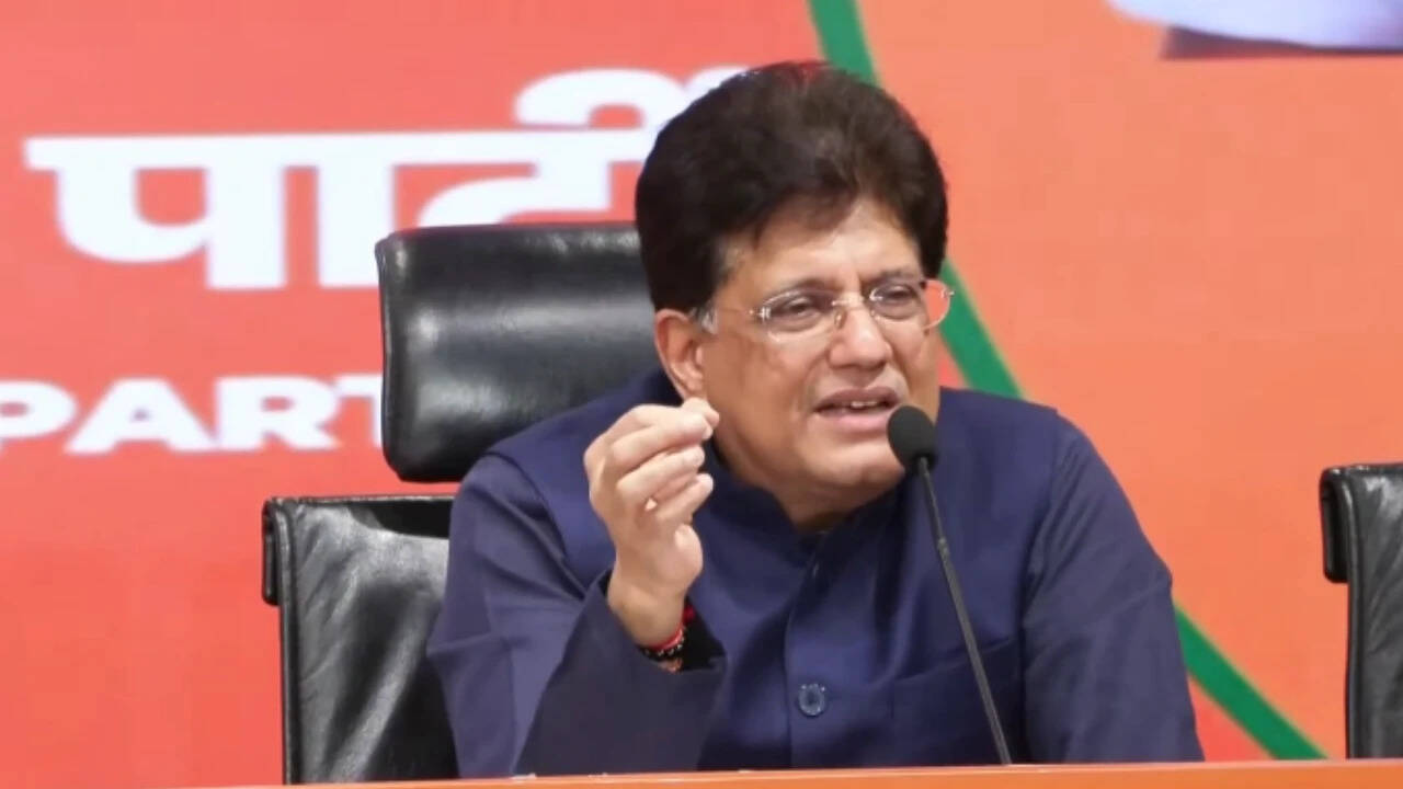 ‘Biggest red flag’: BJP targets Rahul Gandhi over CEC row, alleges track record of bribery